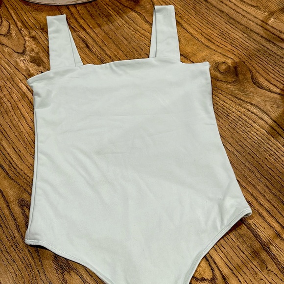 ABERCROMBIE & FITCH SOFT A&F collection size SMALL MINT SAGE COLOR - Picture 2 of 5